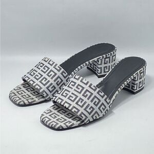 Givenchy 4G Heel Mule Sandals size 39.5